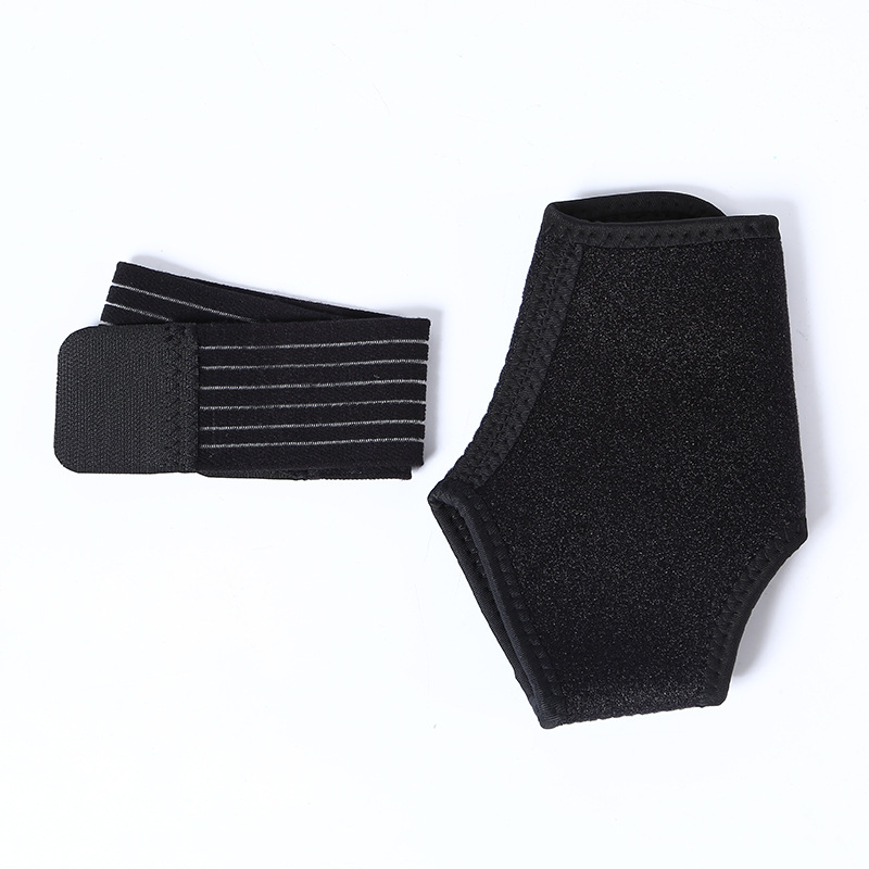 ankle braces s608303.jpg
